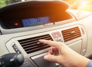 Vocht in de auto professioneel verwijderen