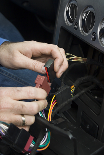 controlestappen van nieuwe autoradio