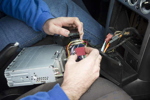 Massafout van nieuwe autoradio vaststellen