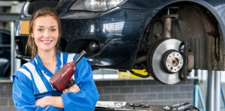 De auto weer rechtuit laten rijden – Draagarm vervangen