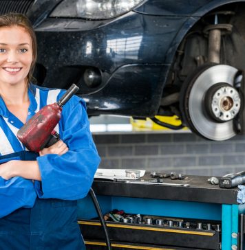 De auto weer rechtuit laten rijden – Draagarm vervangen