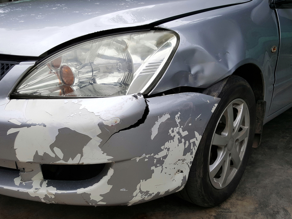 Repareer- en zichtbare schade aan de auto