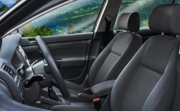 Meer bergruimte en comfort met achterafmontage van middenarmsteun!