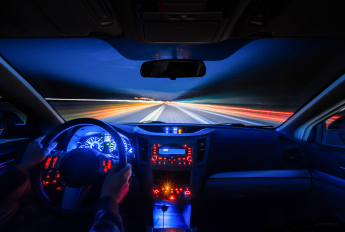 Gezelligheid en sfeer in de auto met een LED-voetenruimteverlichting