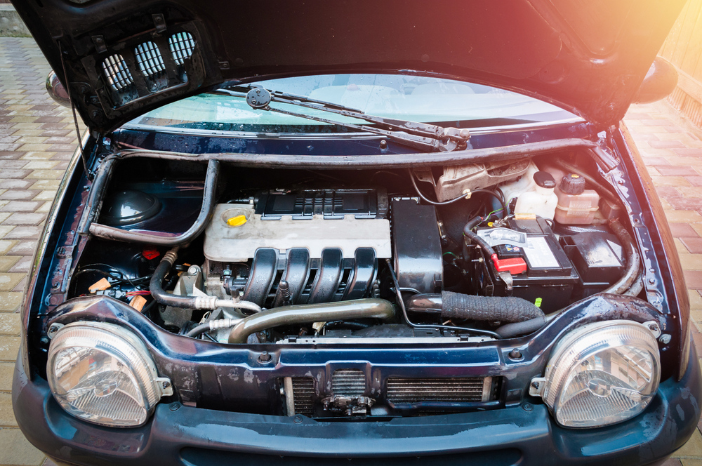 Auto-Motor checken