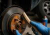 Hoe verwijder je roest van de wielnaaf van je auto: Stappenplan en tips